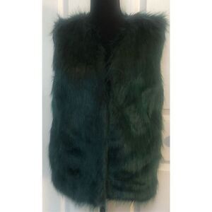 Forever 21 Faux Fur Vest Size Small